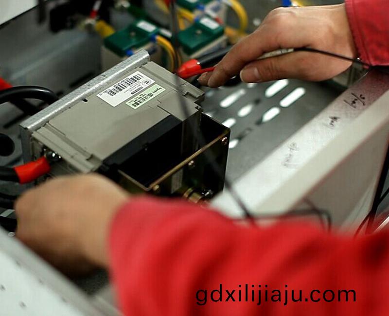 高壓(ya)配(pei)電櫃