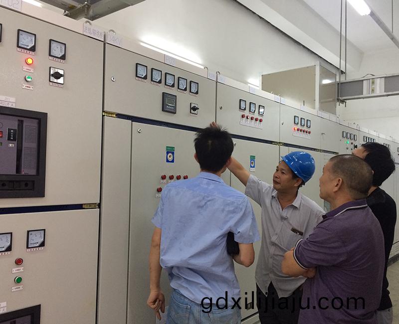 高(gao)壓(ya)配(pei)電(dian)櫃(gui)